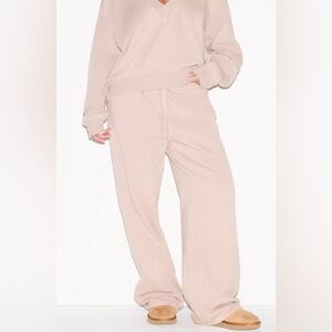 SKIMS oversized wide leg. 4X